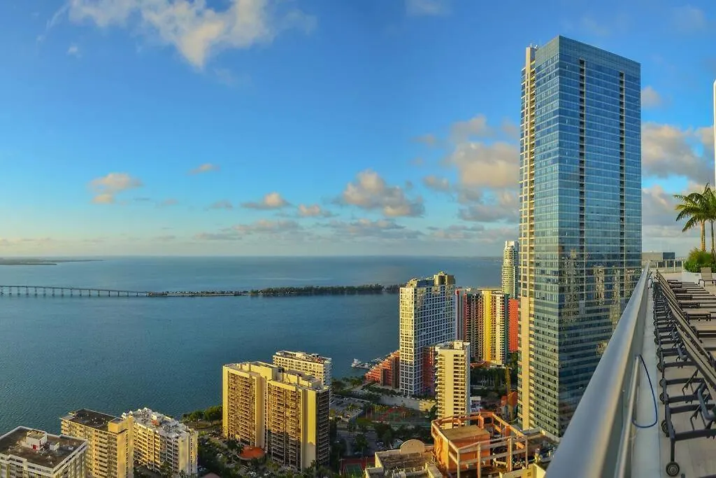 Lovely Upscale Gorgeous View 2bd 2bath In Brickell
