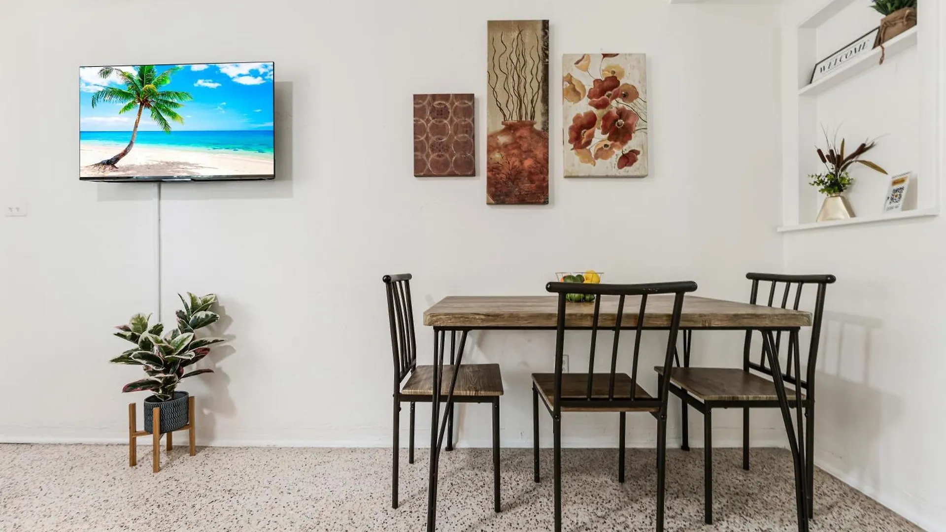Cozy 1br Escape With Free Parking In Vibrant Mia Daire Miami