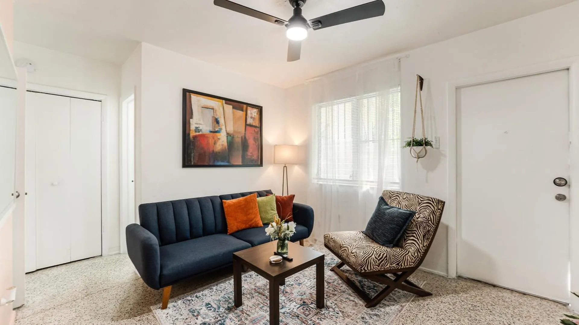 Cozy 1br Escape With Free Parking In Vibrant Mia *