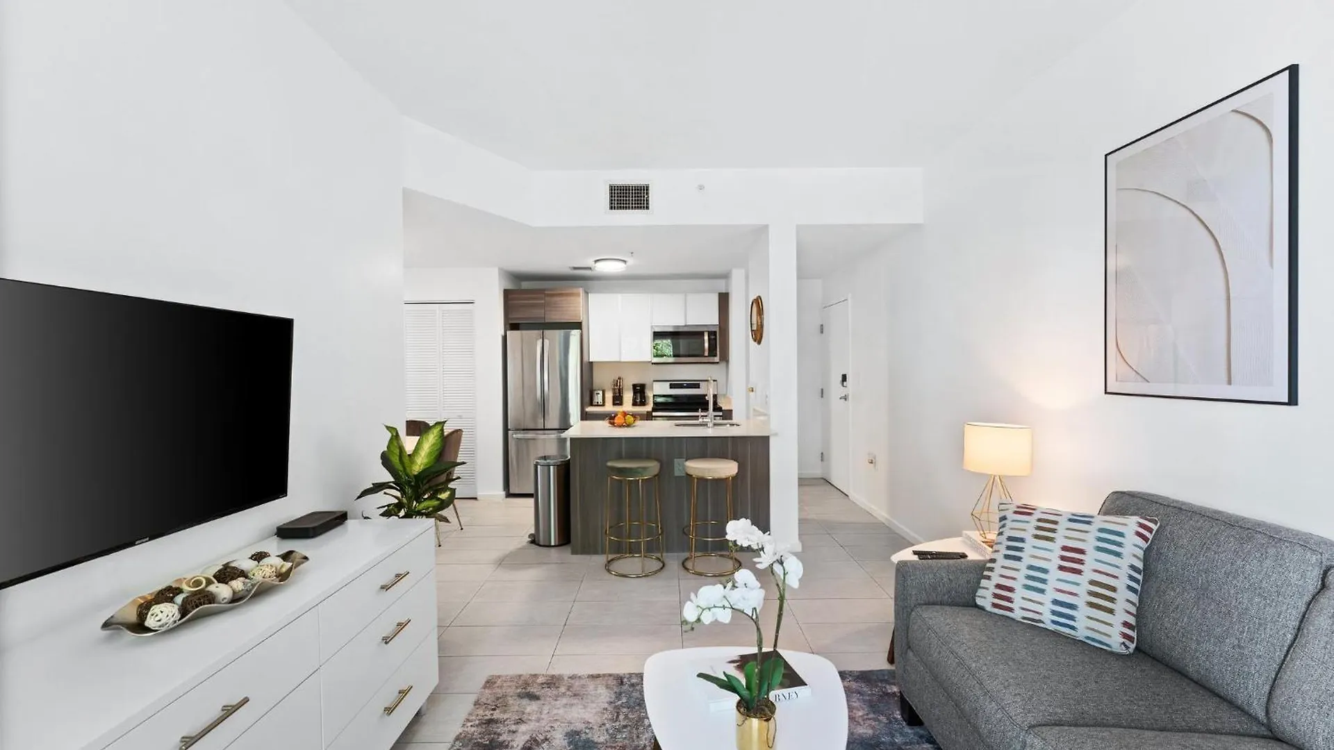 Apartment Modern In Edgewater Miami