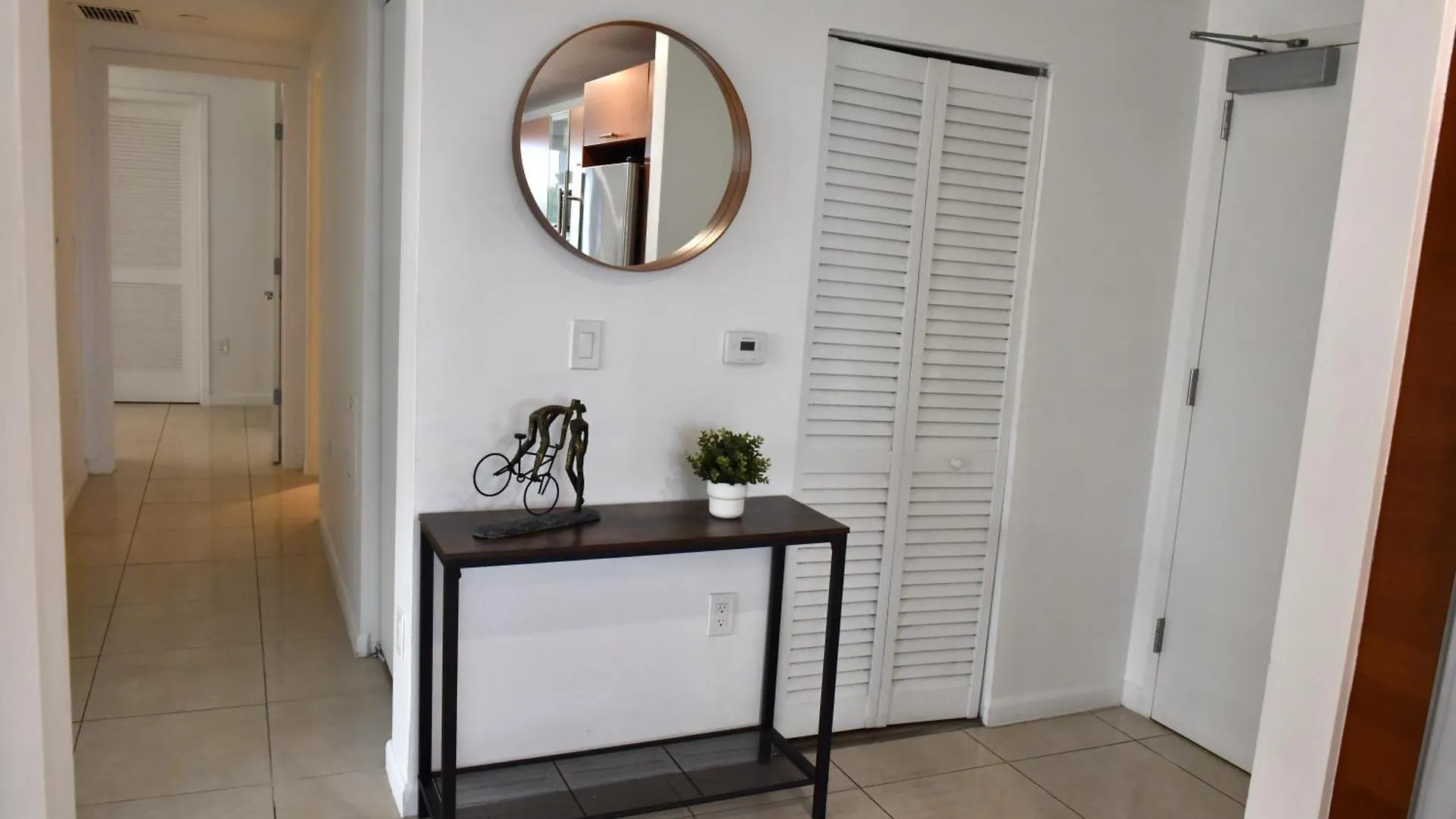 515-trendy 2bd2ba Midtown Huge Private Patio!