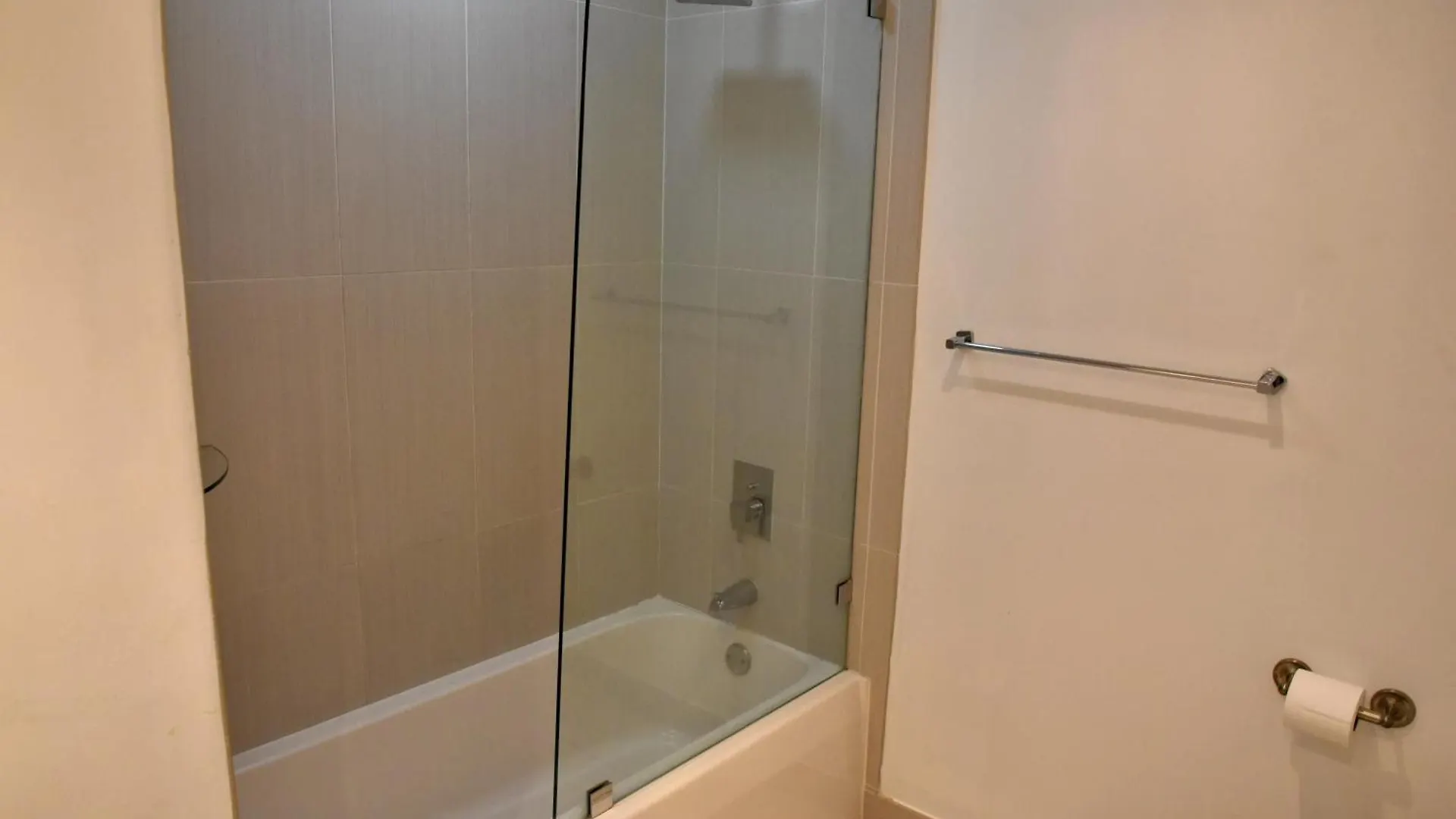 Apartment 515-trendy 2bd2ba Midtown Huge Private Patio! *