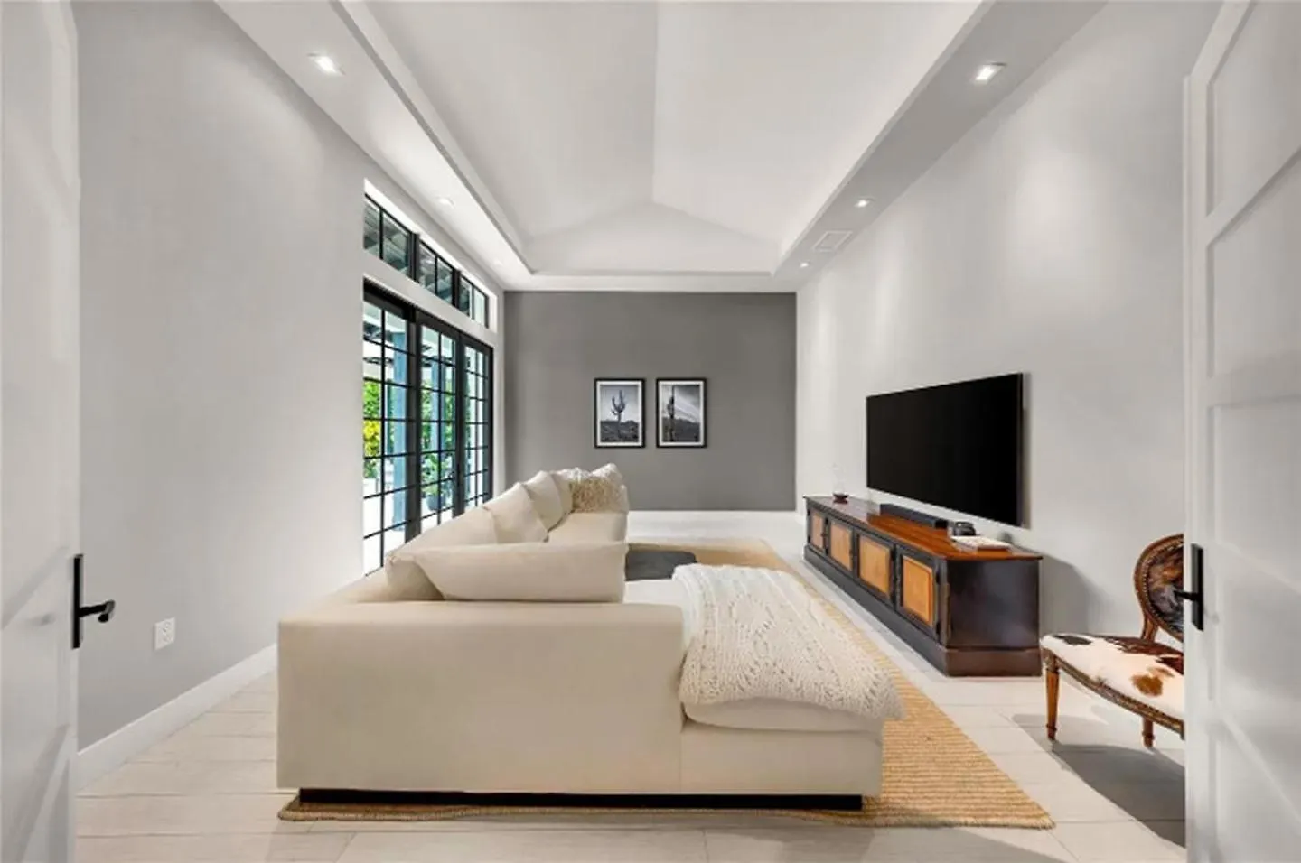 Tons Of Natural Light Private Star Miami