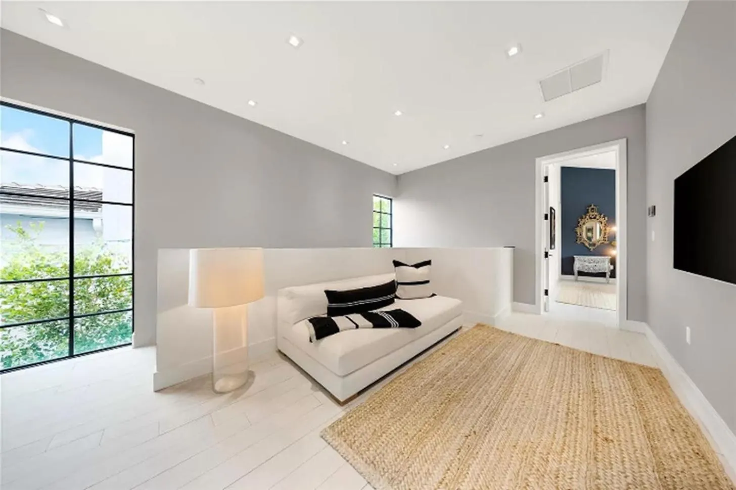 Tons Of Natural Light Private Star Apartment *
