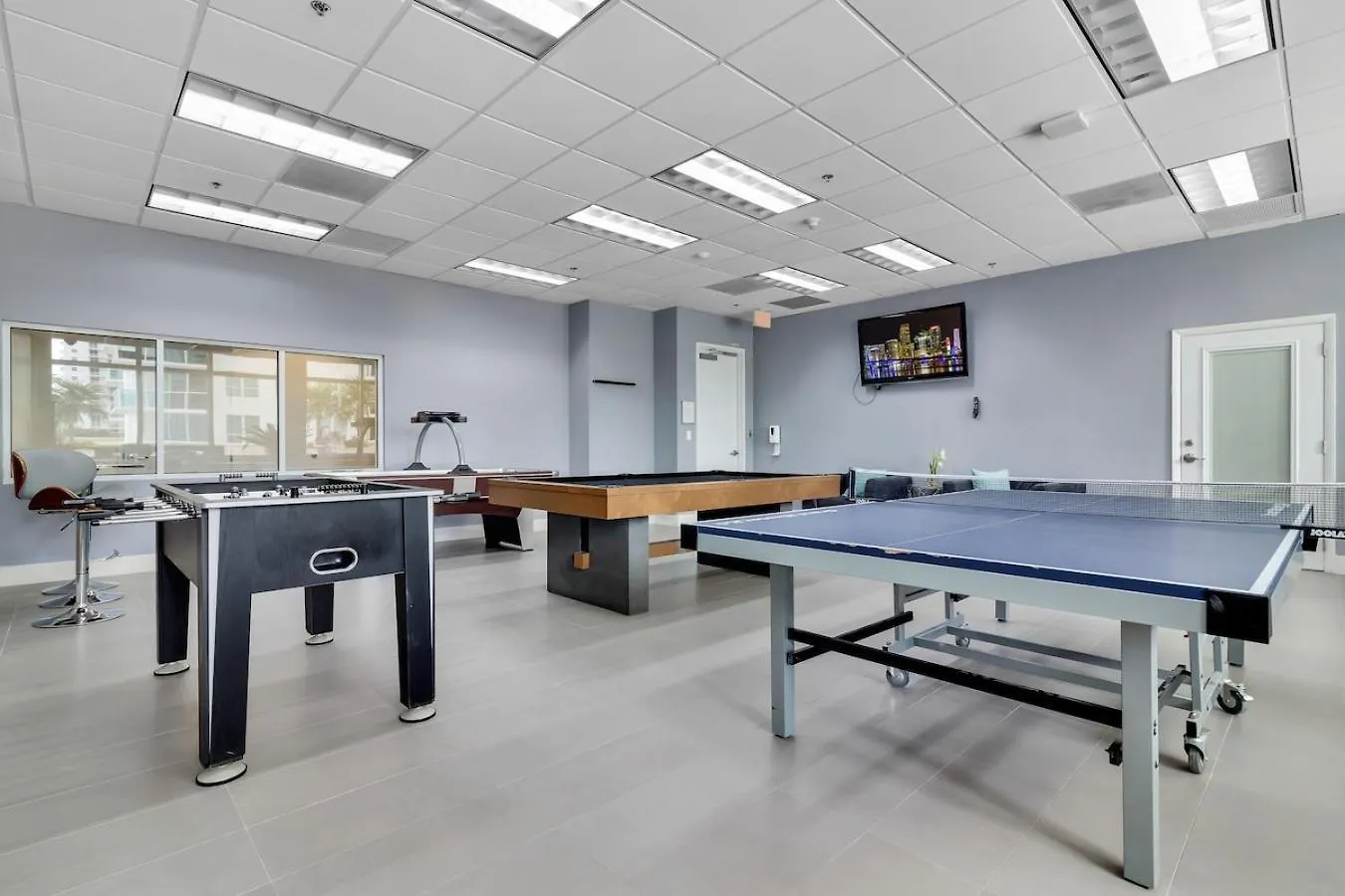 Brickell Key Gem: Stylish 1-bed W/ Free Parking *