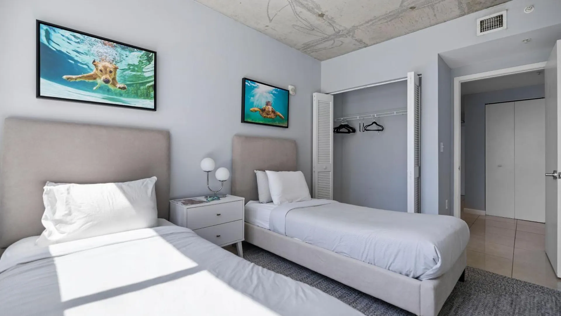 516-2bd2ba Midblock Free Parking Apartment *