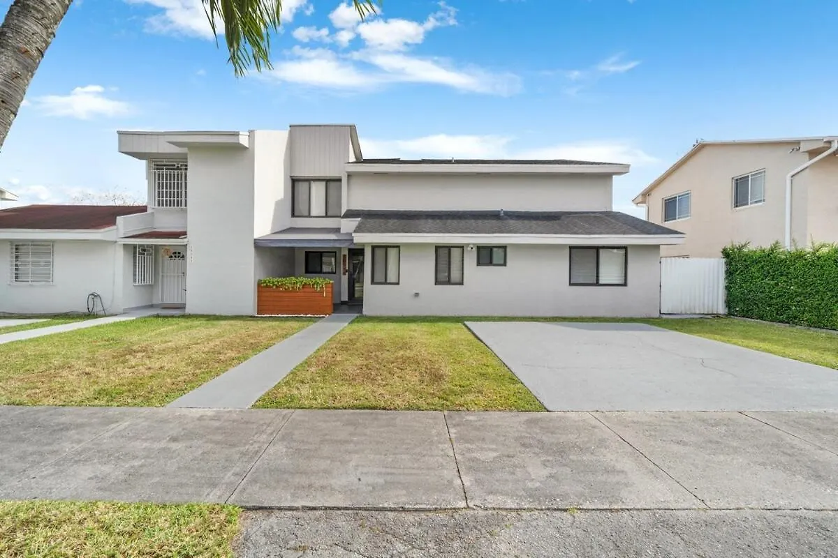 Westchester Garden Holiday home Miami