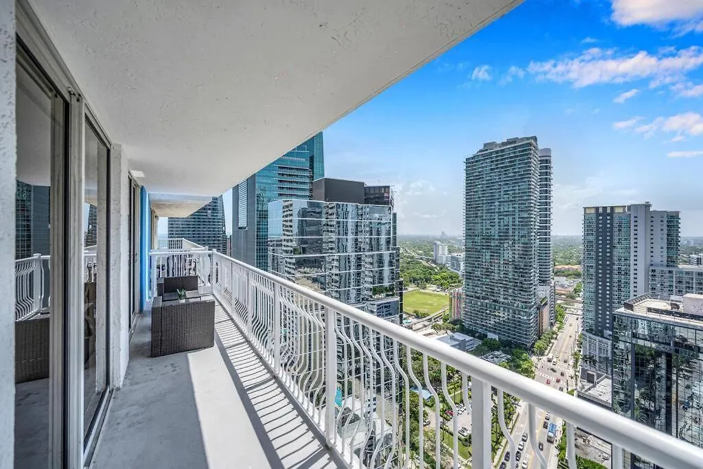 Apartament 37th Floor Amazing Spacious Unit With Parking *