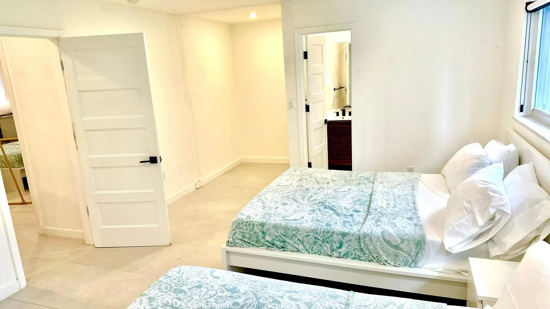 24 Guests Luxury House With Pool & Gazebo! *