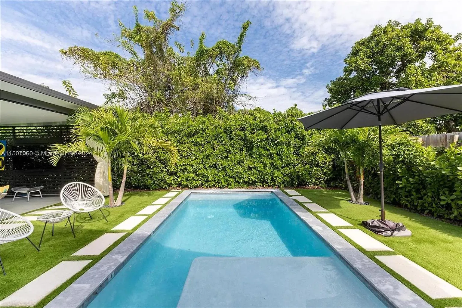 24 Guests Luxury House With Pool & Gazebo! Сasa de vacaciones *