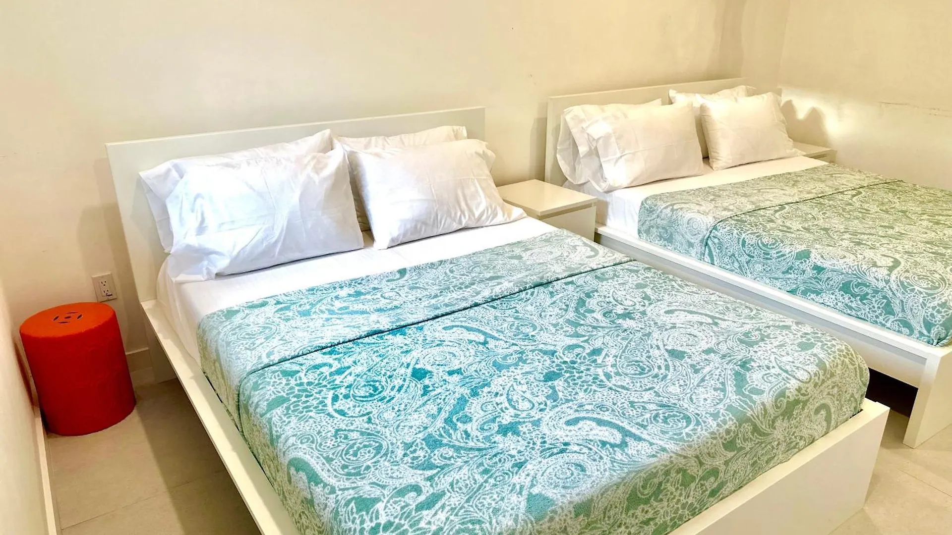24 Guests Luxury House With Pool & Gazebo! Сasa de vacaciones