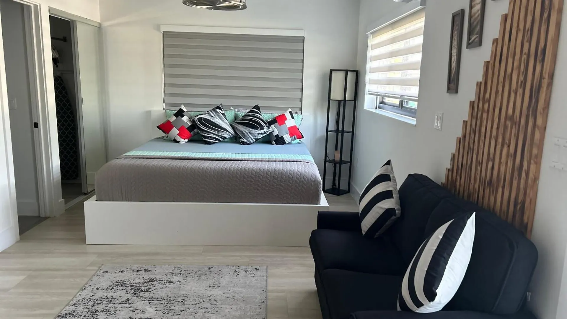 Cozy Apartment, With Separate Entrance * Miami