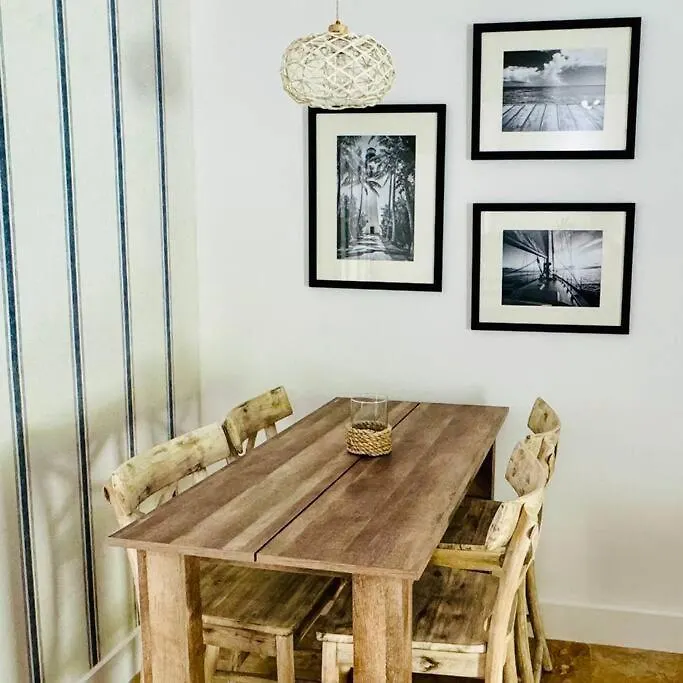 Brand New! Lovely 1 Bedroom With Pool By The *