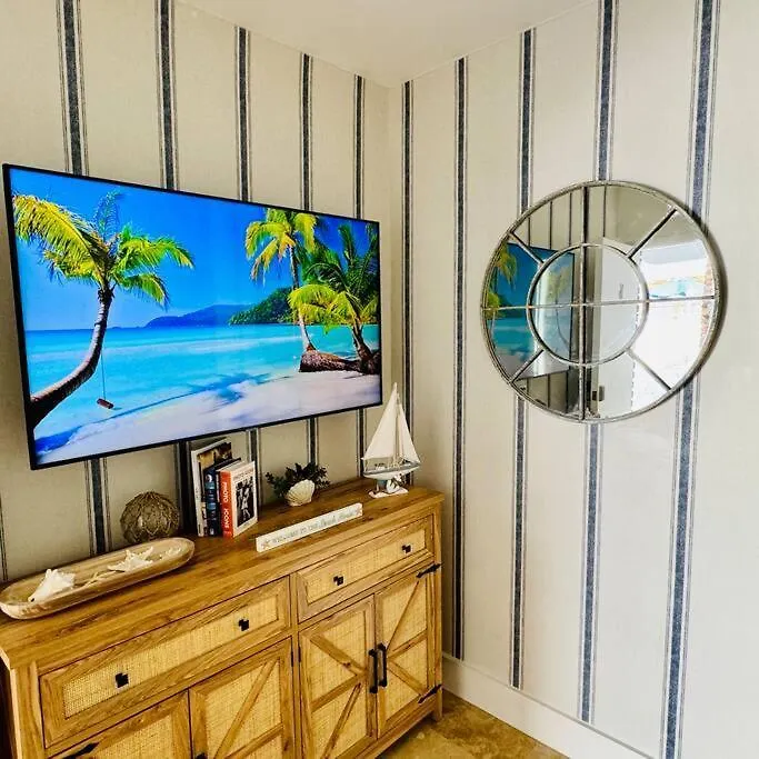 Brand New! Lovely 1 Bedroom With Pool By The Miami