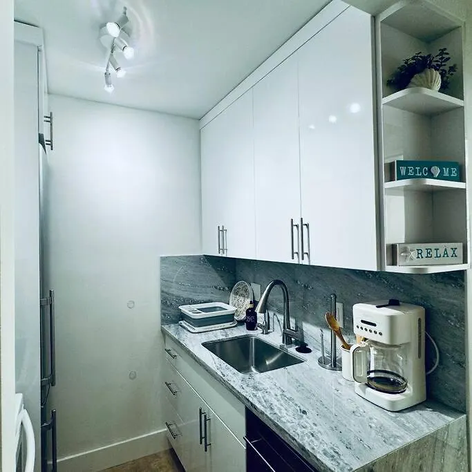 Brand New! Lovely 1 Bedroom With Pool By The