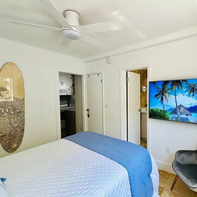 Brand New! Lovely 1 Bedroom With Pool By The *