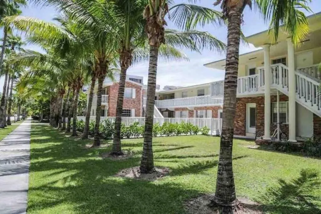 Brand New! Lovely 1 Bedroom With Pool By The Apartment Miami