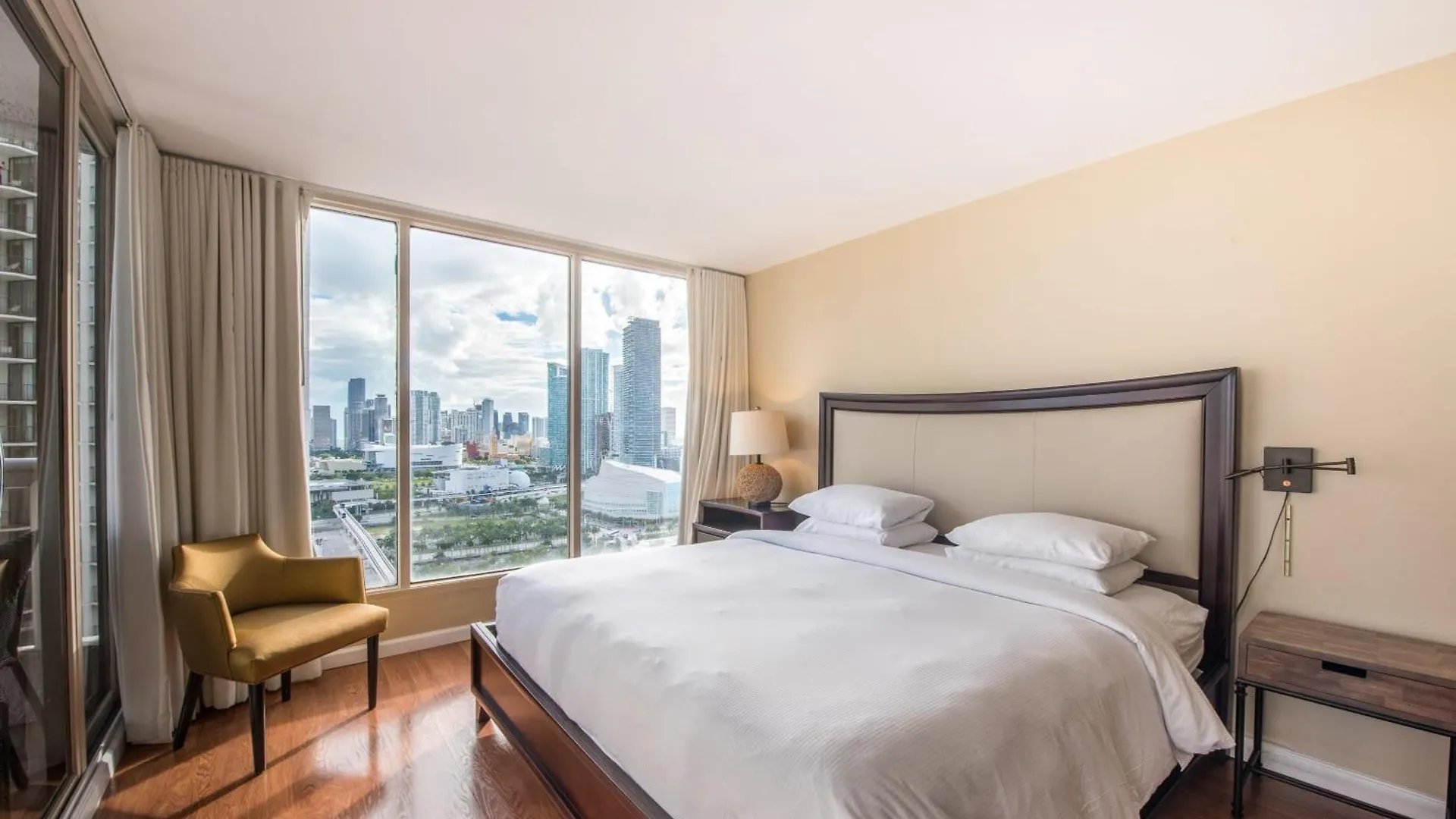 Serene Two-bedroom Bay View * Miami