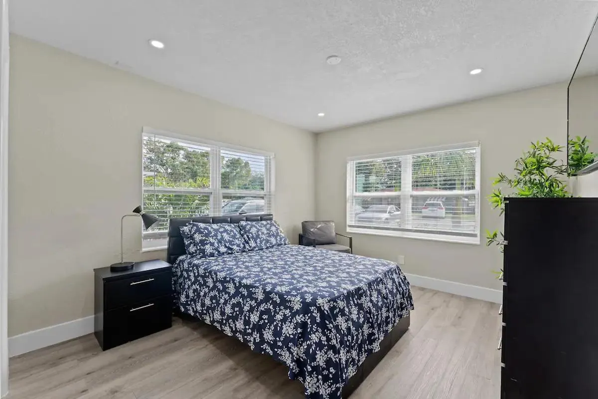 Renovu Premium House In 公寓 迈阿密
