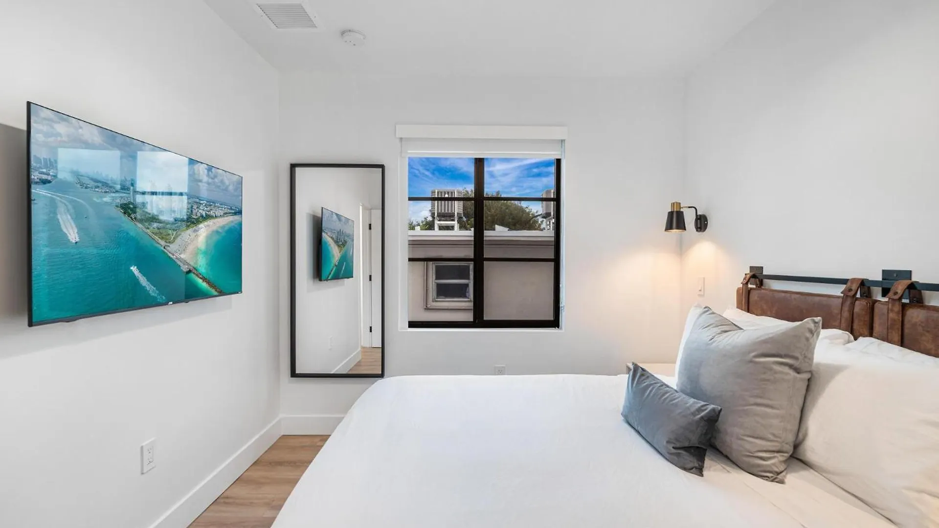Apartment Lux Retreat By Renzzi