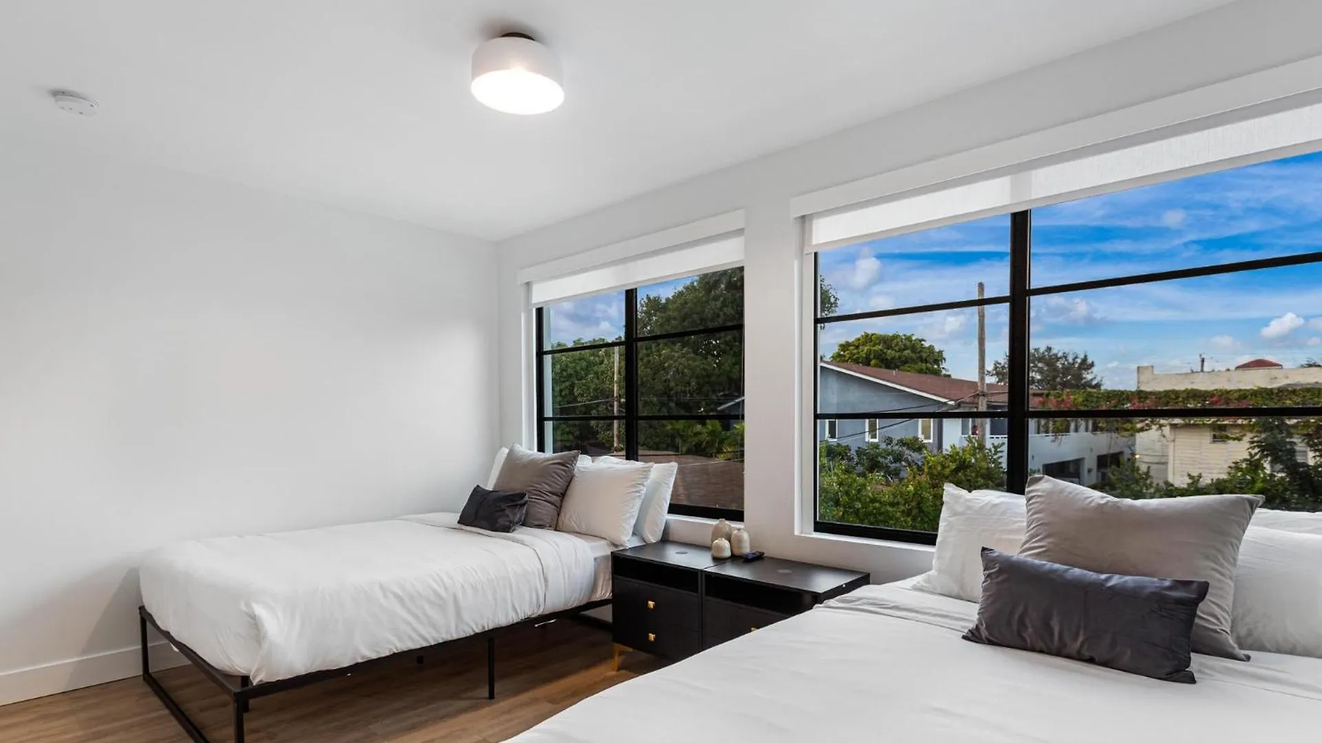 Apartment Lux Retreat By Renzzi