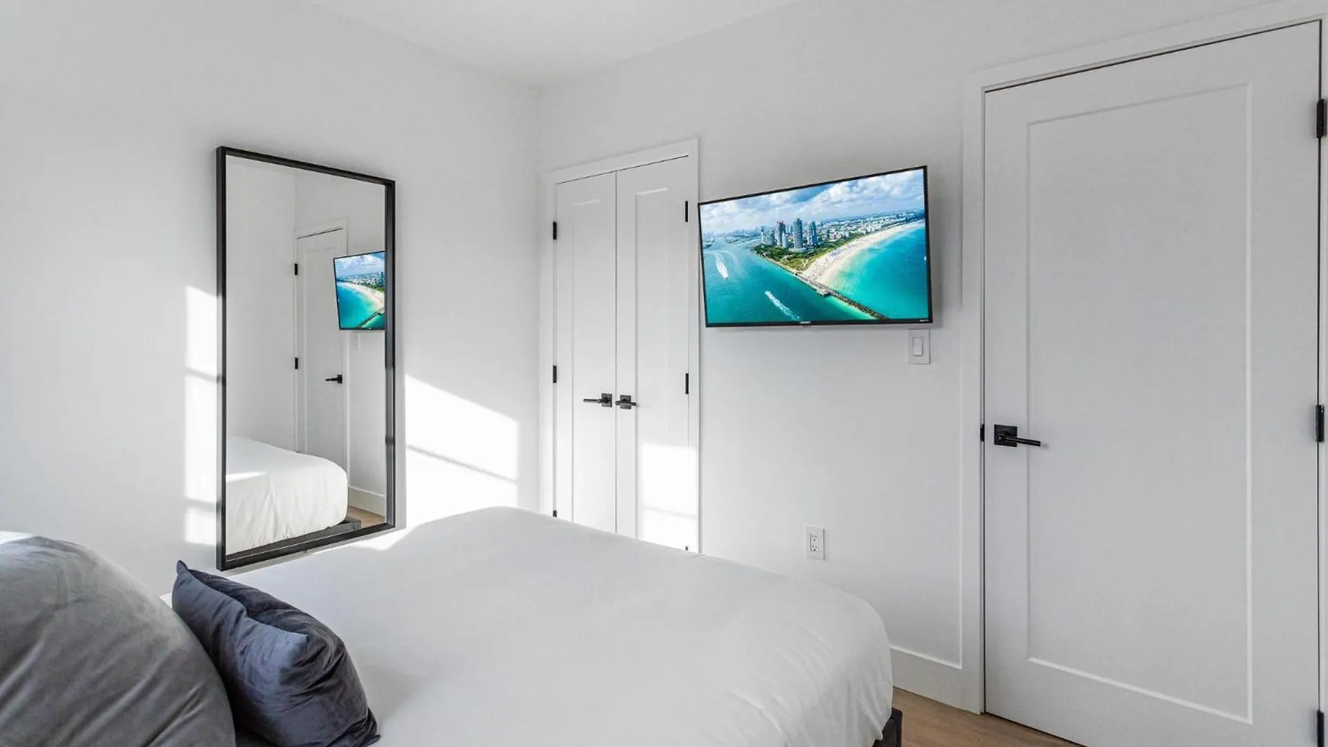 Apartment Lux Retreat By Renzzi *