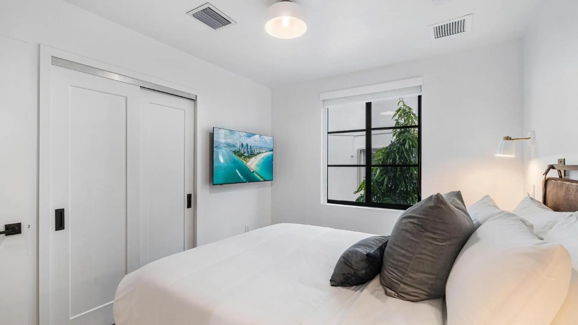 Apartment Lux Retreat By Renzzi Miami