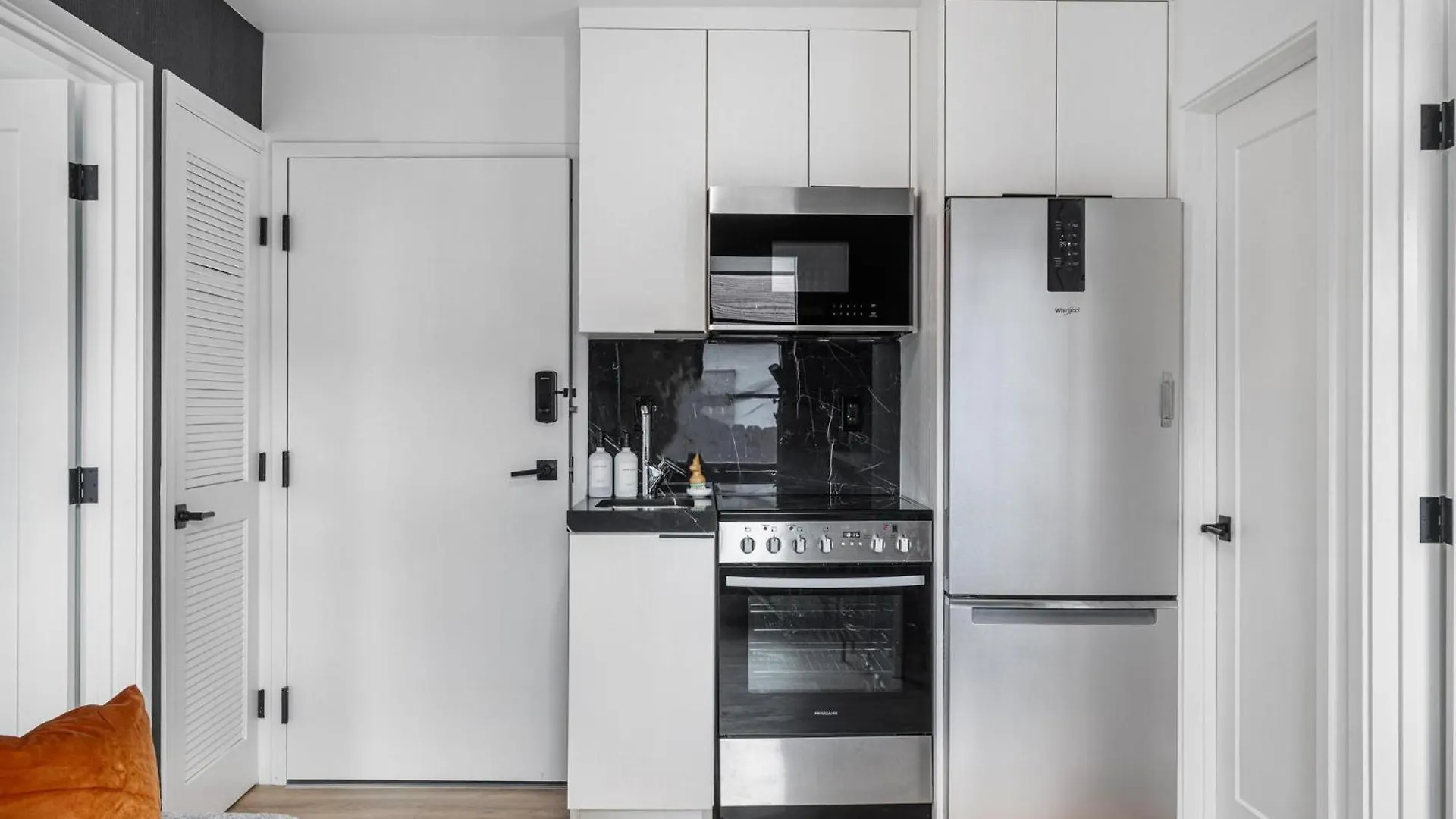 Apartment Lux Retreat By Renzzi Miami