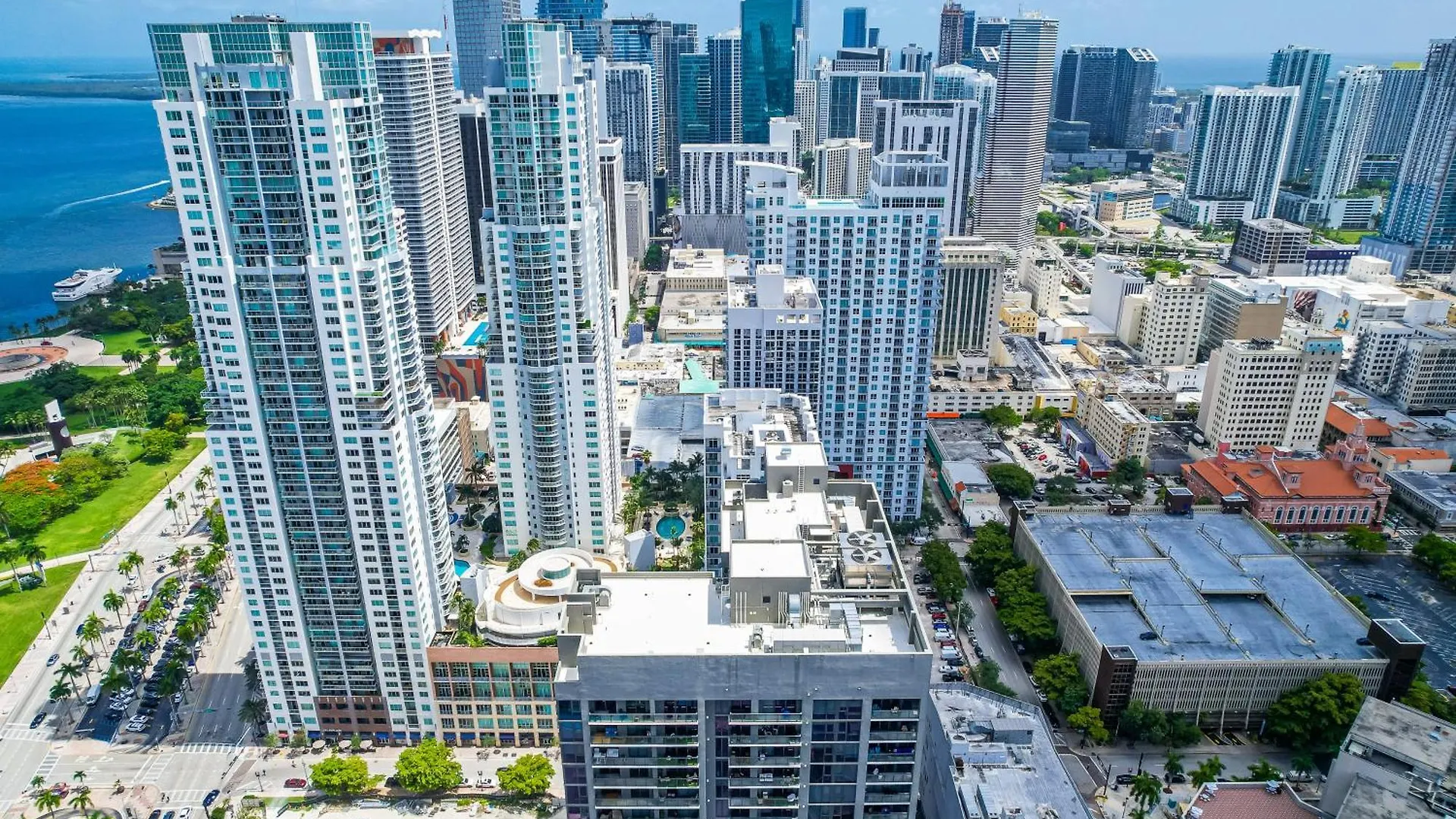 Amazing Location In The Heart Of Apartment Miami