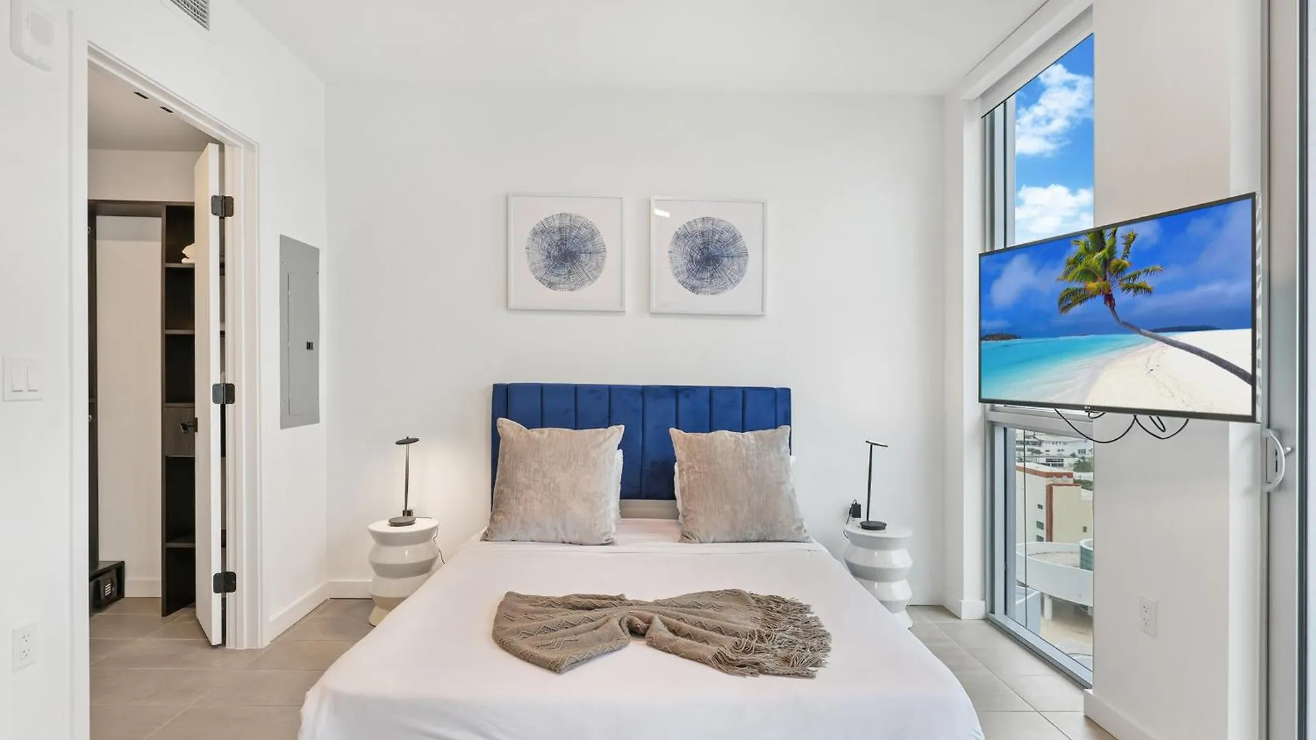 227 Condominium By Ionica Apartmán