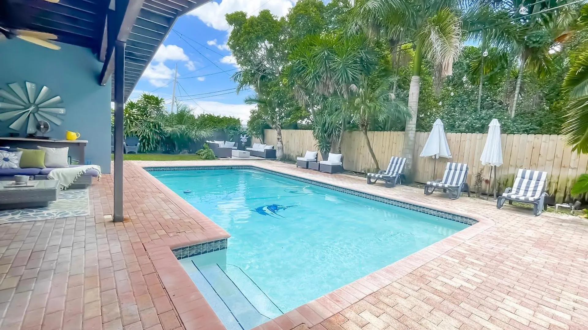 Dreampoolhousemiami *