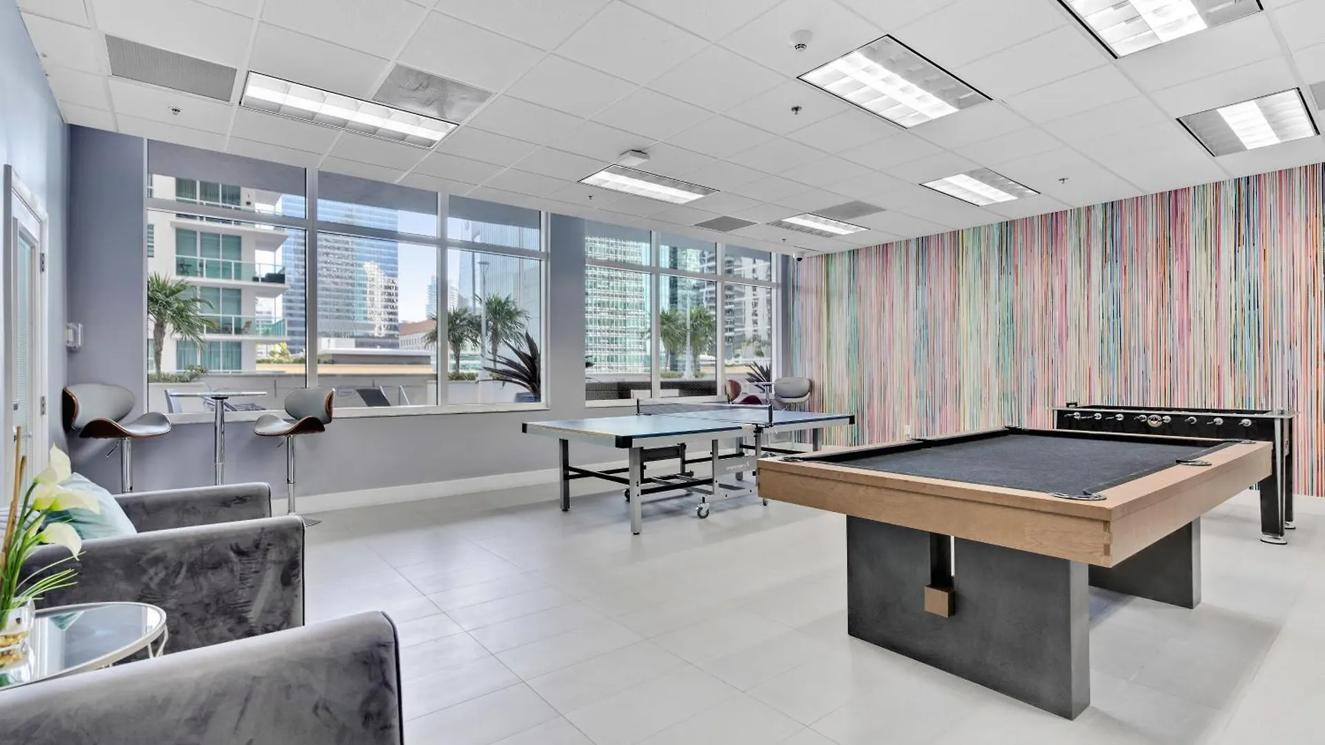 Apartment Oceanside Penthouse In Brickell Miami, Pool, Free Parking