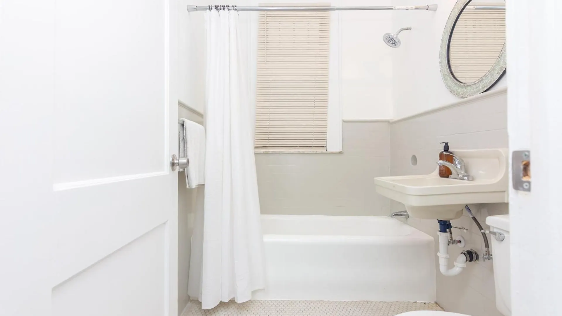 2-bdrm -heart Wynwood & Edgewater- Private Parking