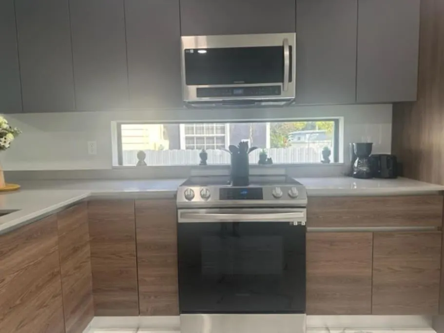 Luxe 3 Bed & 3 Bath Minutes From Design District Miami