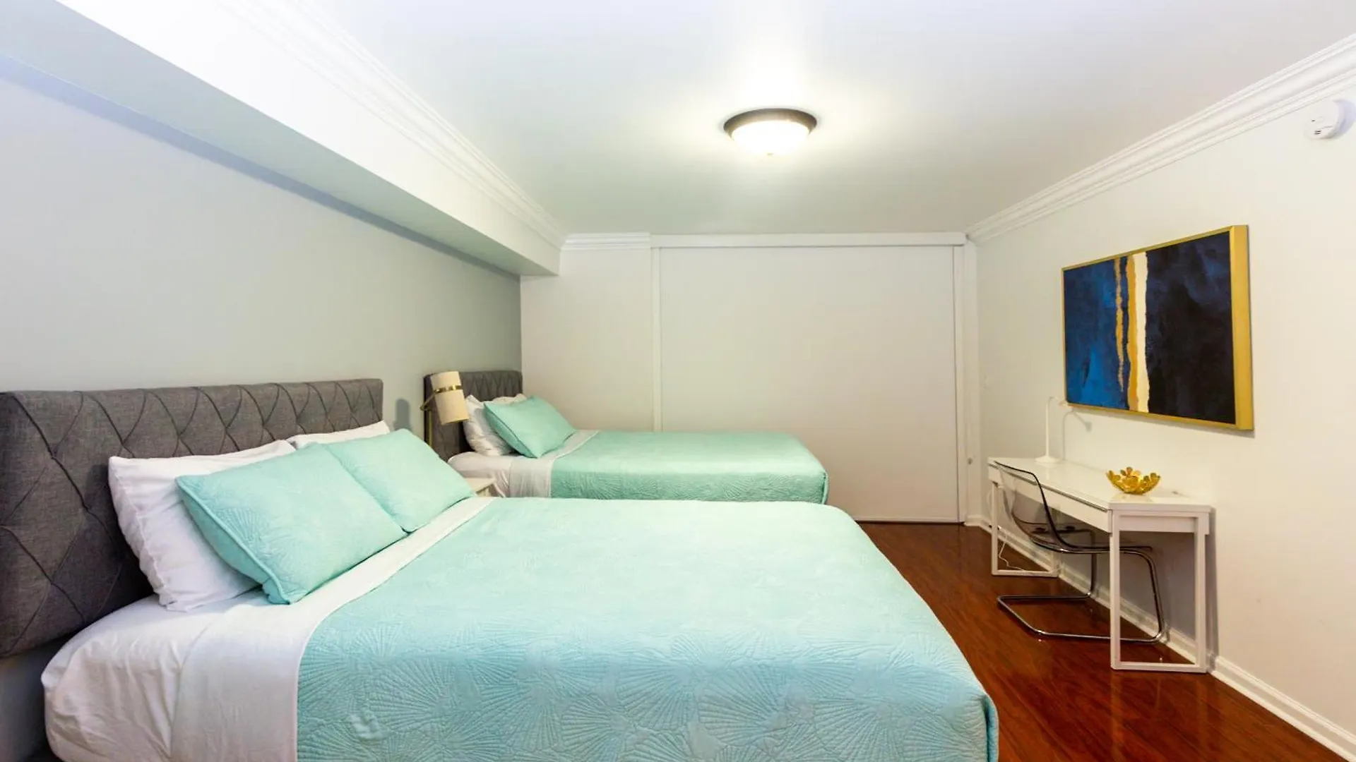 Gold Brickell Apartment *