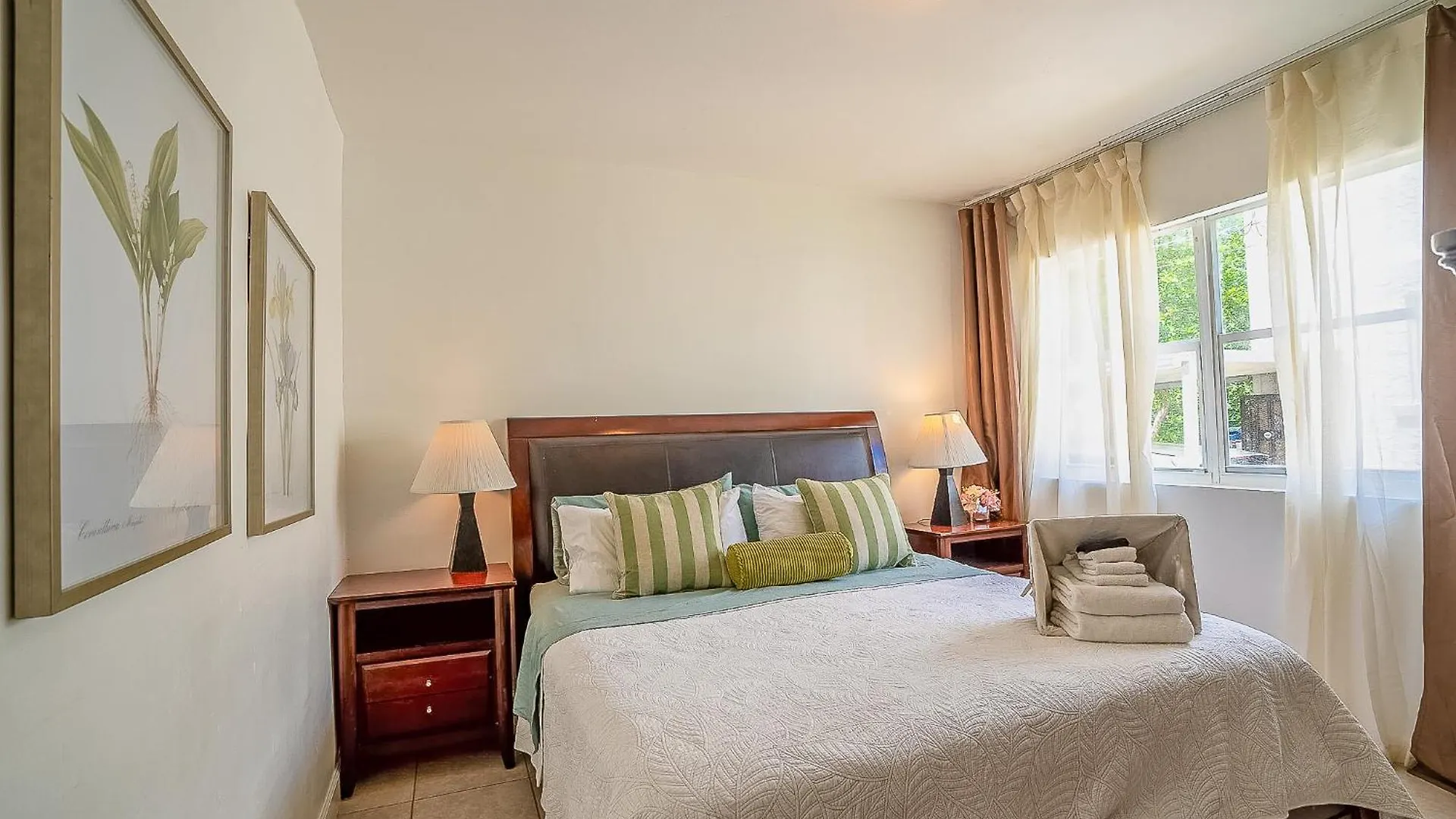 Cheerful 4 Bedroom With Free Parking Miami