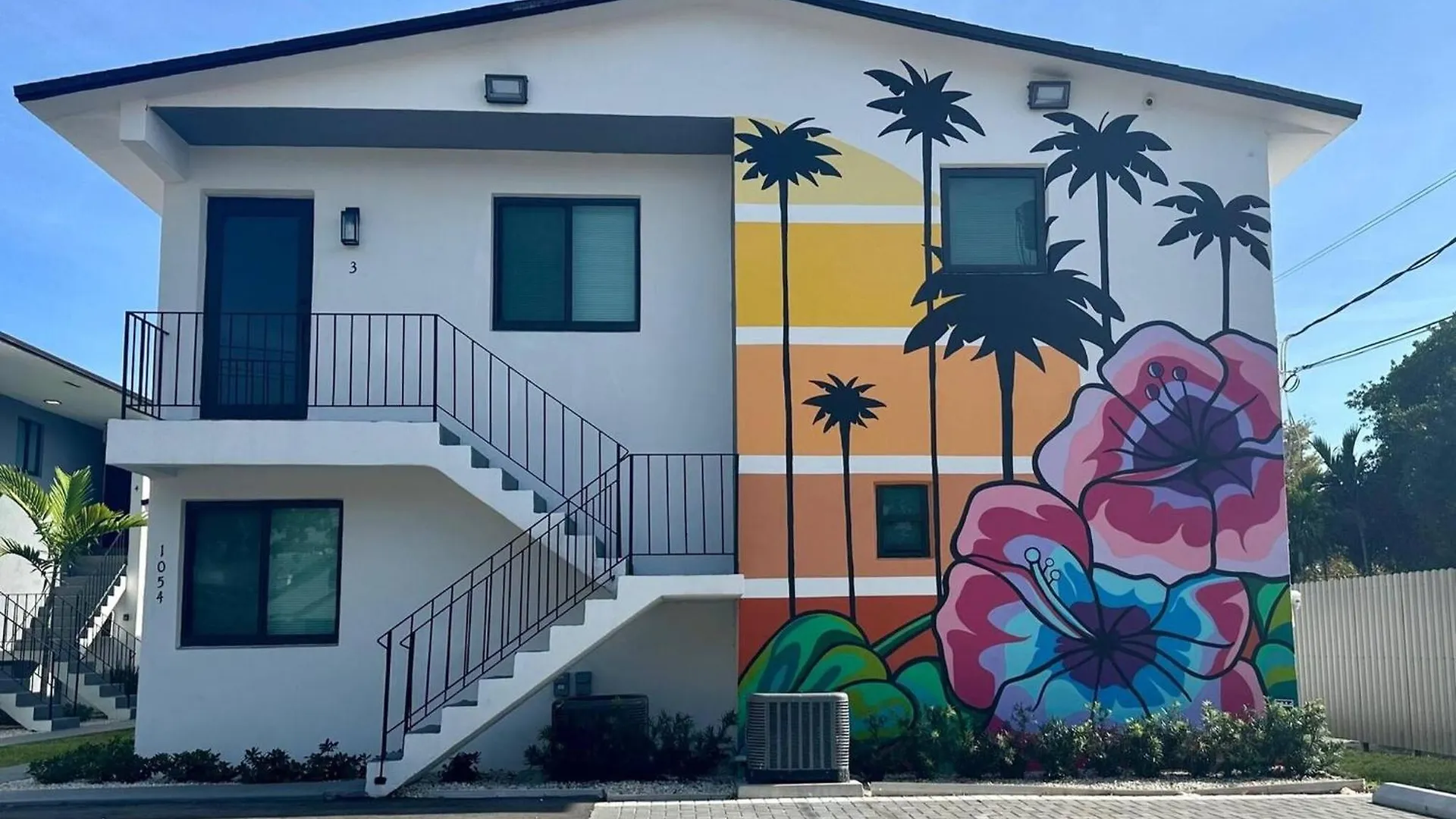 Apartment Urban Elegance: Trendy Modern In Wynwood Miami