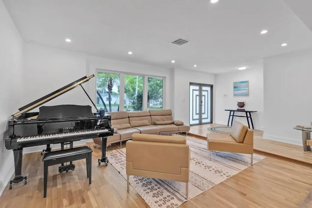 ヴィラ 6 Bedrooms Oasis Treat With Oversized Pool, 9 Minutes To The *
