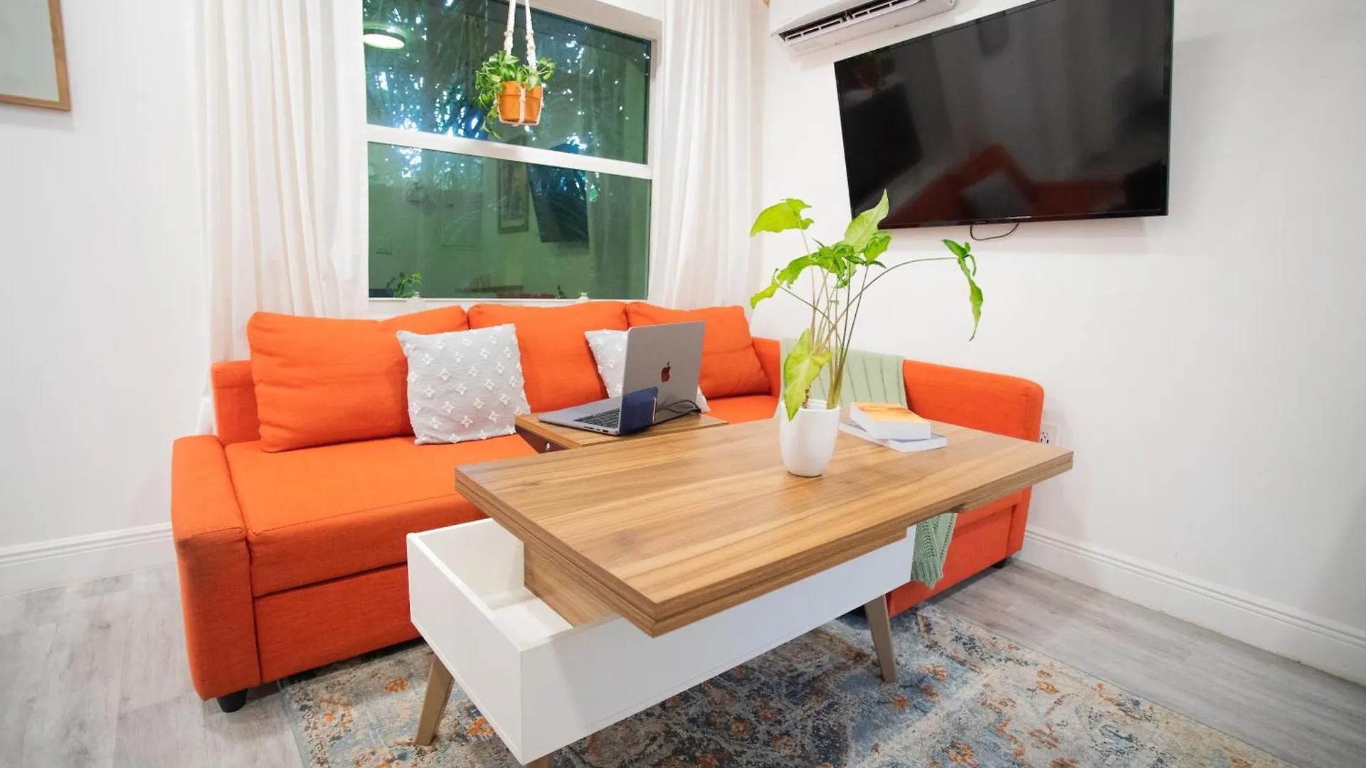 Cozy Tiny - Hidden Gem! *