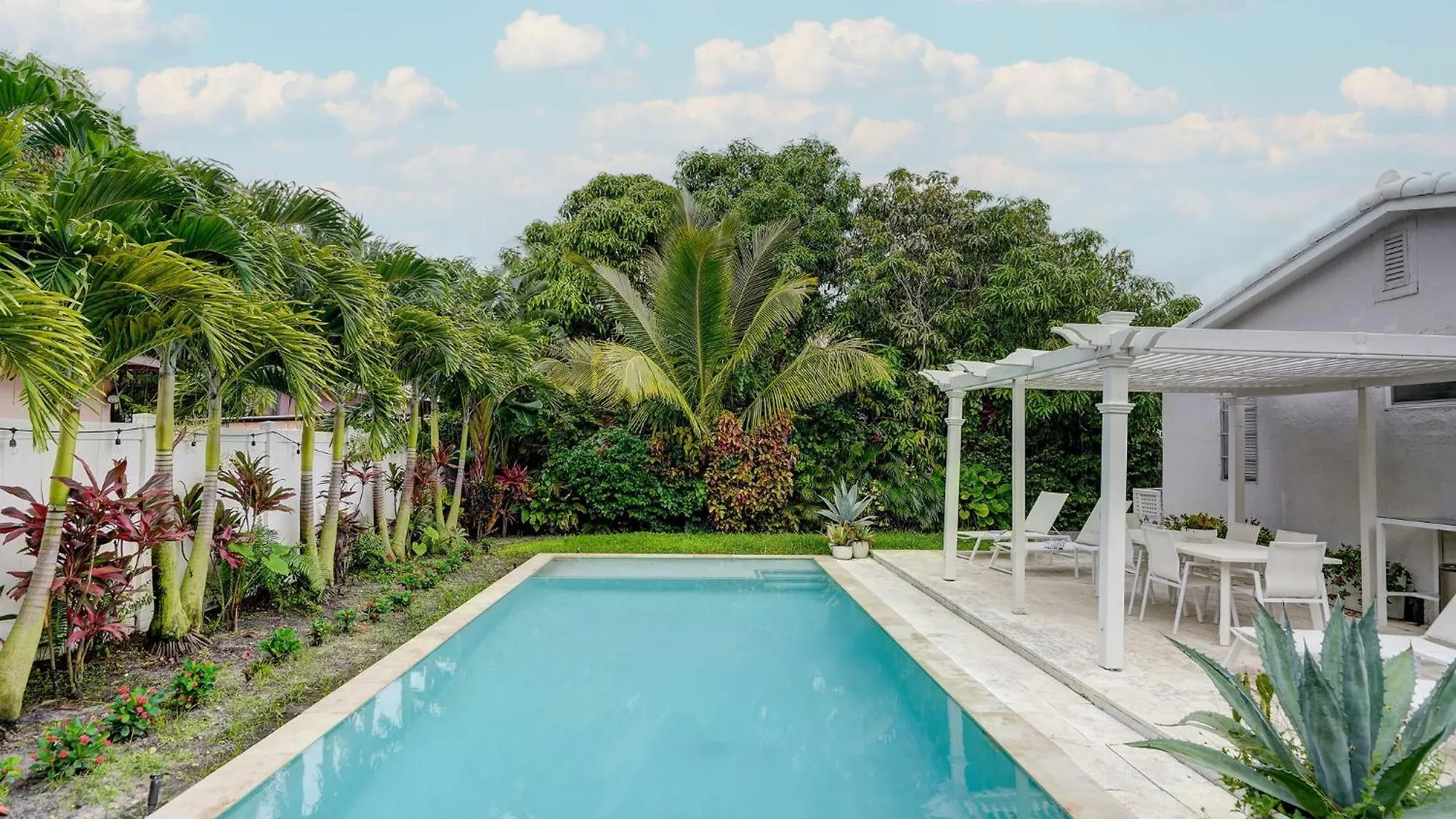 Luxury Casa Bonita With Tropical Pool Oasis * Miami