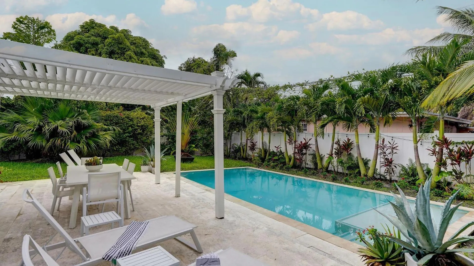 Luxury Casa Bonita With Tropical Pool Oasis Vila