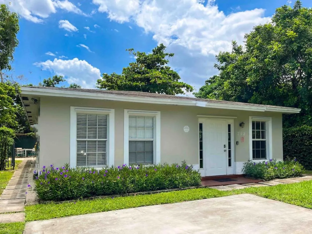 Wynwood Area With Hot Tub, 10 Min From South