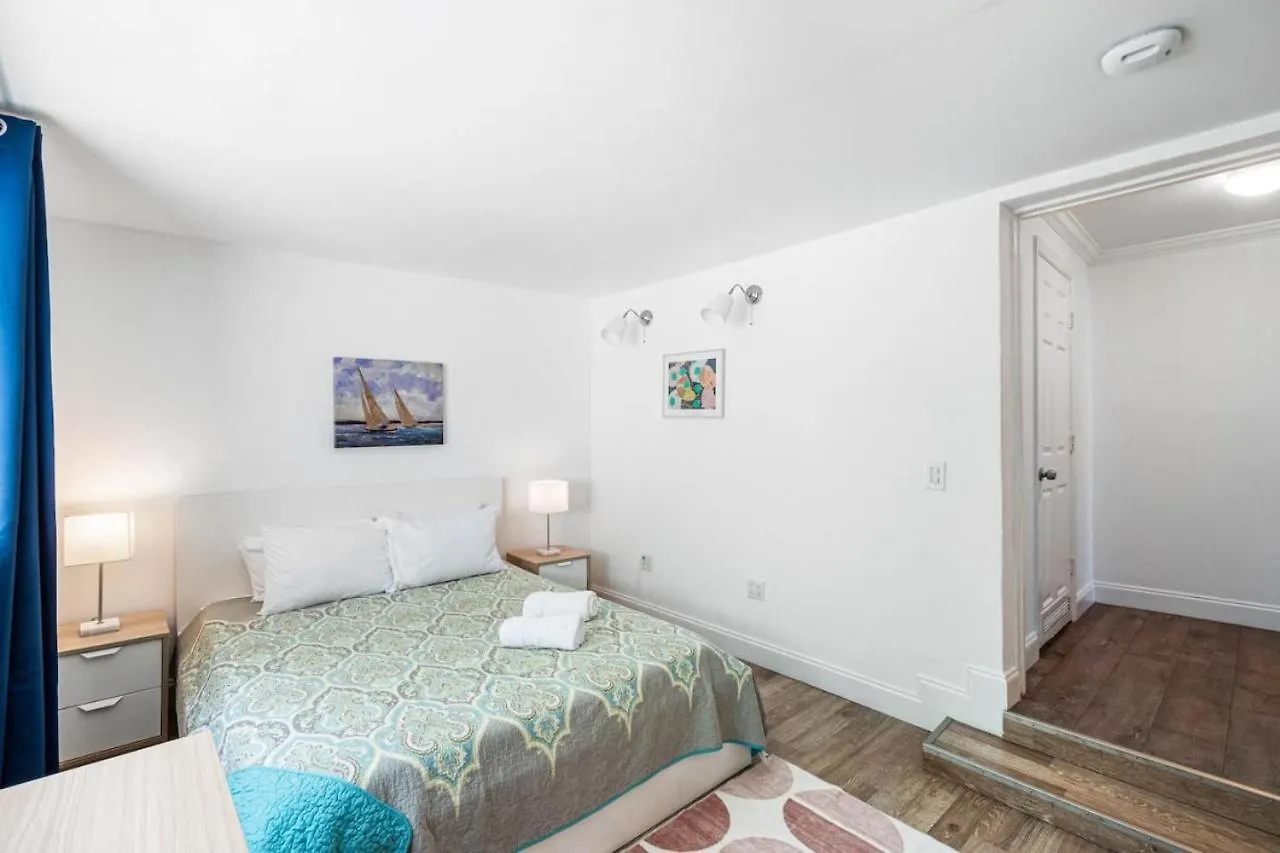 West Brickell Gem With Private Garden, 2br 2bath Apartment Miami