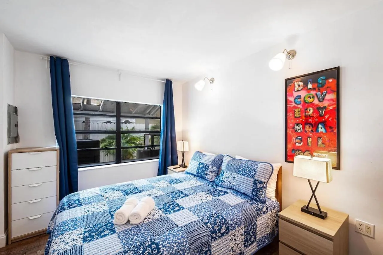 Apartment West Brickell Gem With Private Garden, 2br 2bath