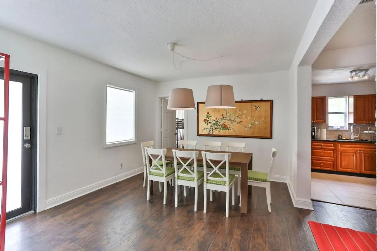 4bedrooms 2bathrooms Art District Contemporary Japanese Themed 펜션 *