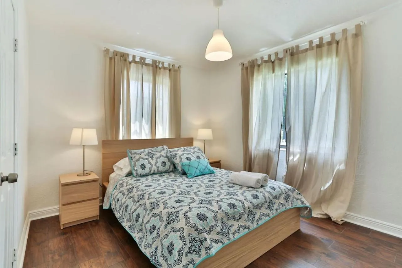 Holiday home 4bedrooms 2bathrooms Art District Contemporary Japanese Themed