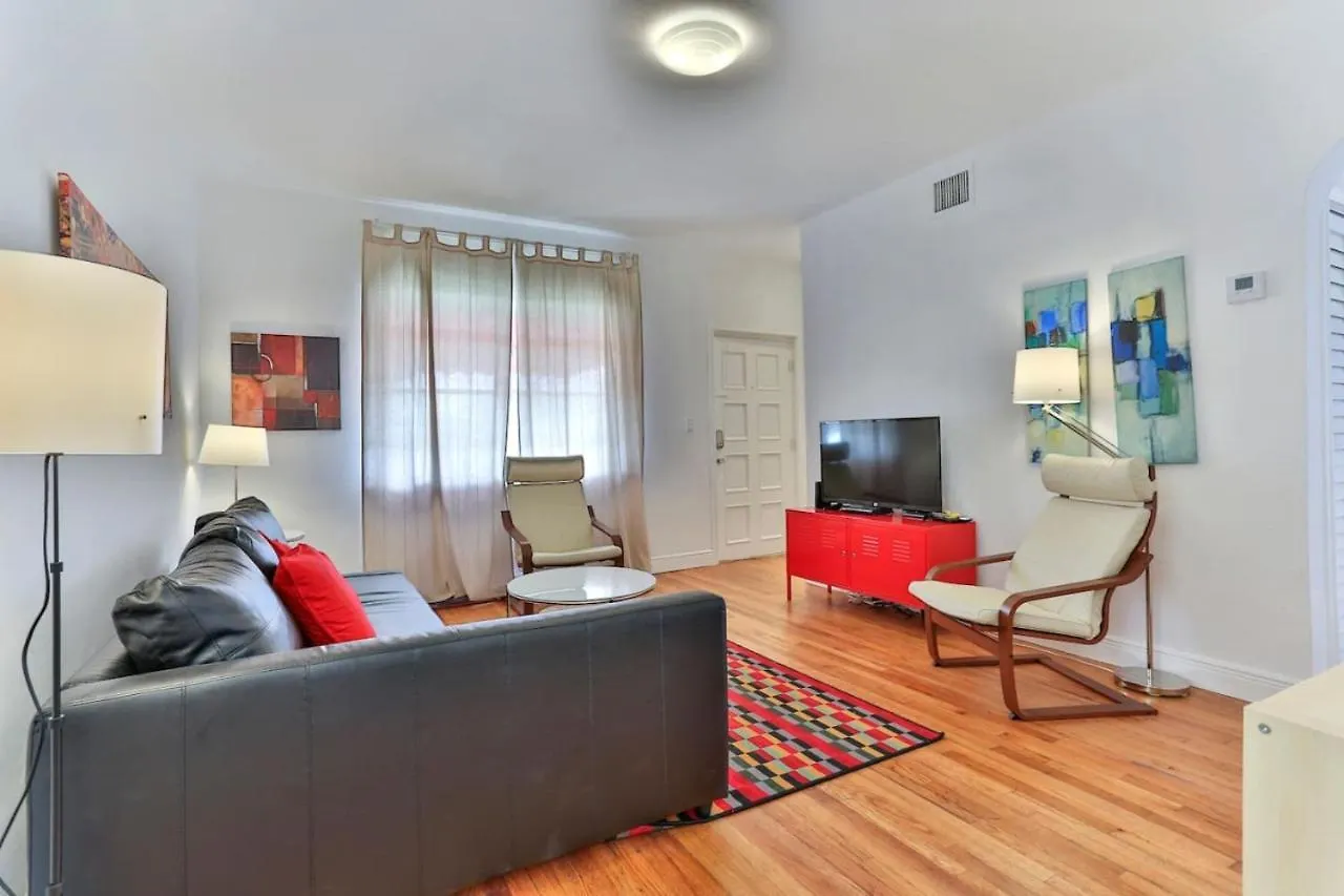 Centrally Located Impeccable Unit Wtih Bbq Apartment Miami