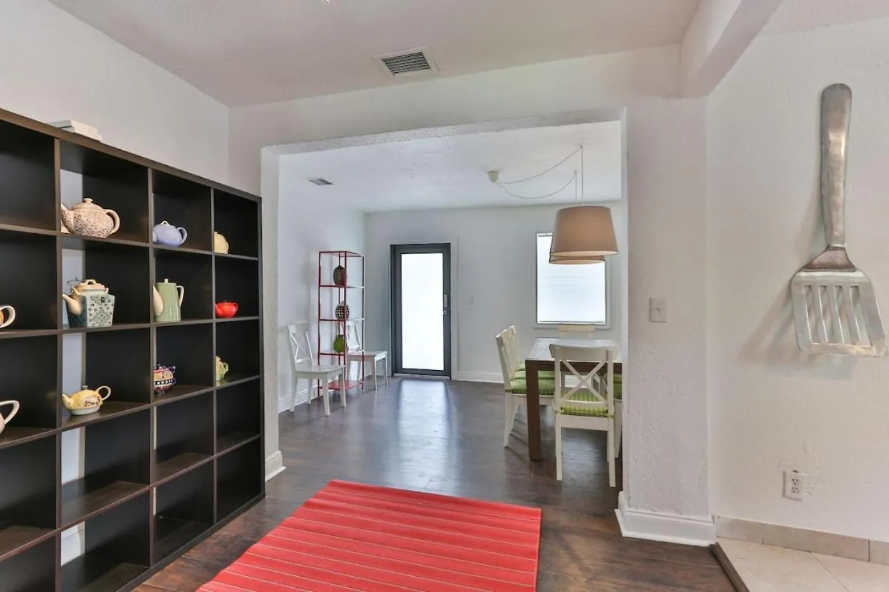 4bedrooms 2bathrooms Art District Contemporary Japanese Themed Holiday home