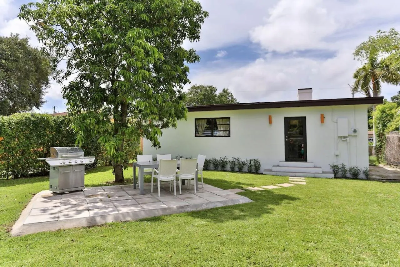 Holiday home 4bedrooms 2bathrooms Art District Contemporary Japanese Themed Miami