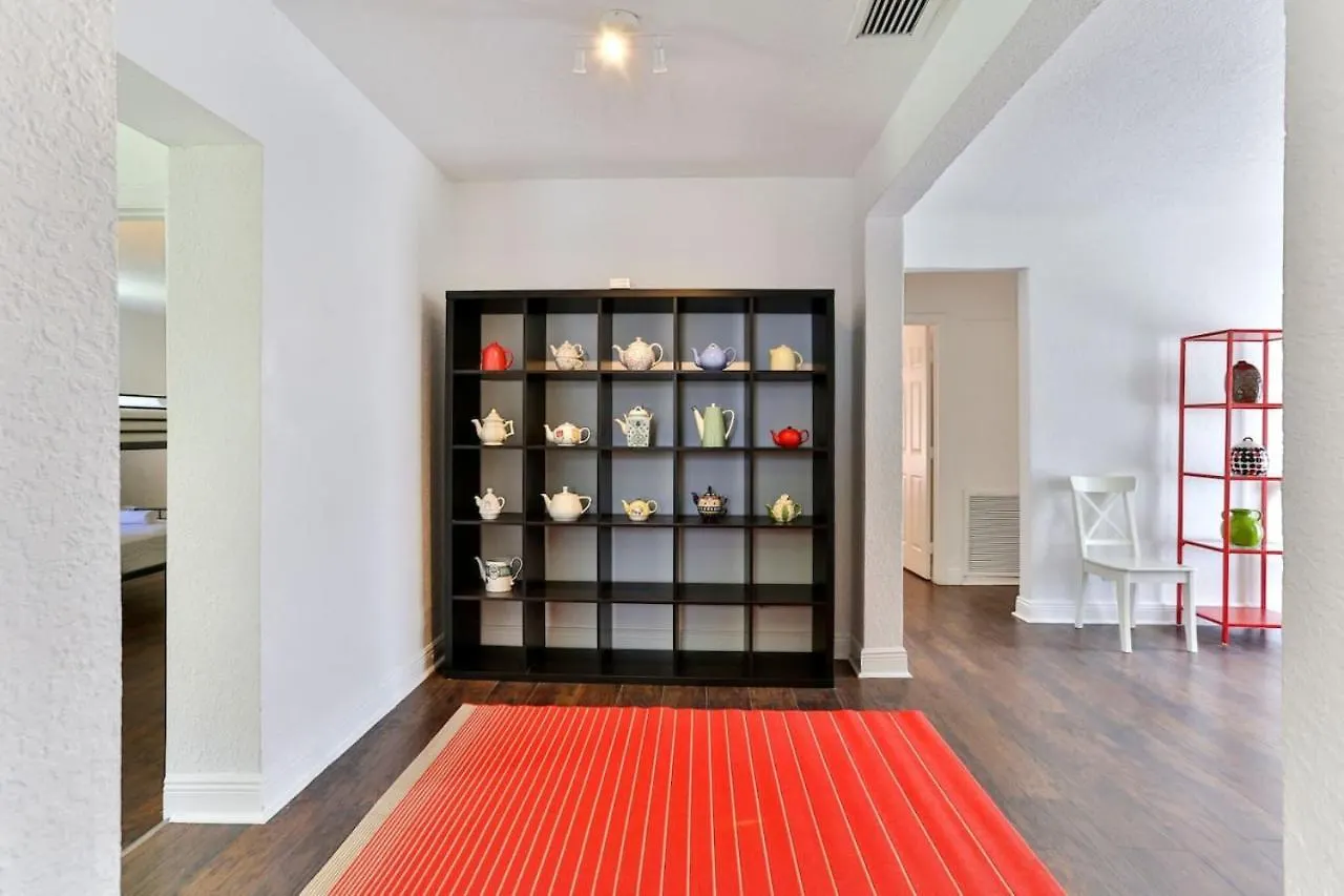 4bedrooms 2bathrooms Art District Contemporary Japanese Themed Holiday home *